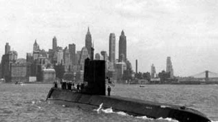 "Наутилус" - первая атомная подводная лодка