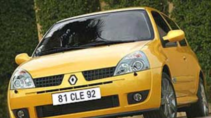 Renault Clio RS стал немного мощнее и быстрее