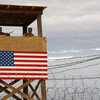 США освободили троих подростков, содержавшихся на базе в Гуантанамо