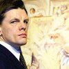 Латвийская художница изобразила бывшего премьер-министра распятым на кресте