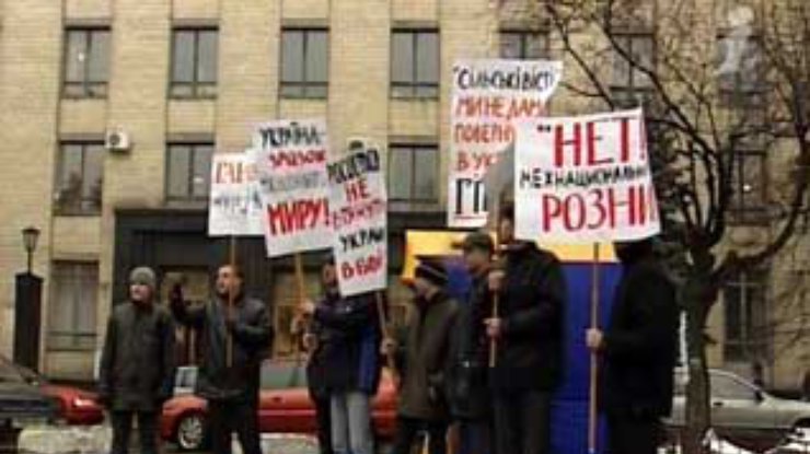 Собрано 5 тысяч подписей в поддержку закрытия газеты "Сільскі Вісті"