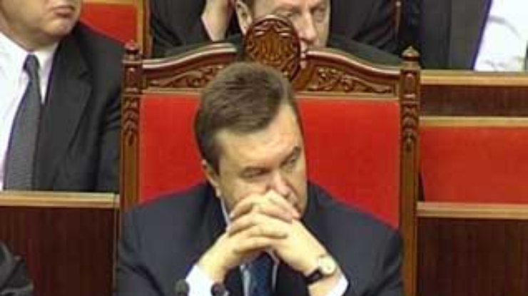 Доверие к Януковичу падает