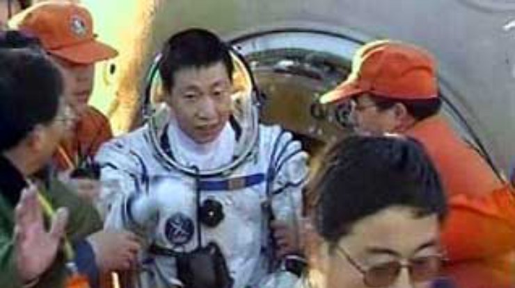 Первый китайский космонавт считает себя последователем Юрия Гагарина