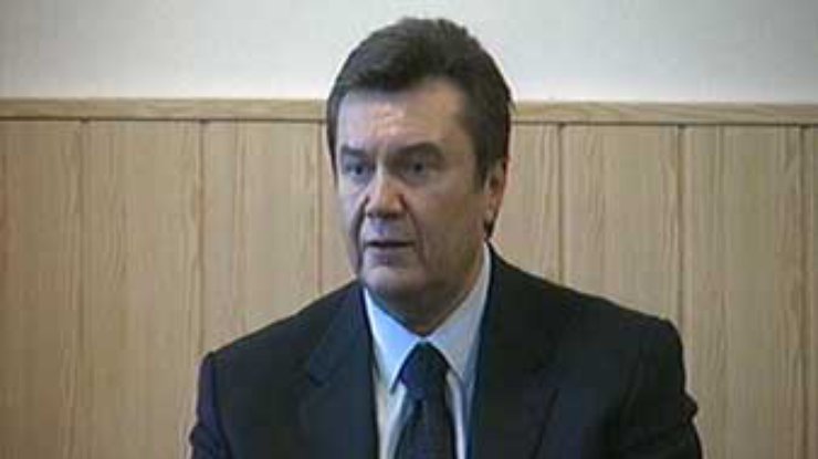Политологи: Януковичу вредно выдвигаться единым кандидатом