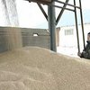 Кабмин рекомендует регионам распределять между собой запасы зерна