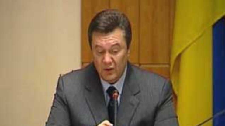 Янукович: Треба навести лад у ЗСУ, аби подiбне до трагедії під Мелітополем не повторилося