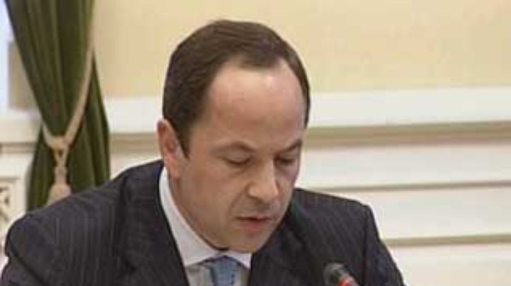 Глава НБУ считает нецелесообразной политику "плавающего" валютного курса в Украине в настоящее время