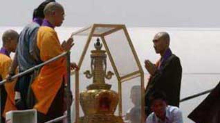 В Гонконг доставлен фрагмент пальца Будды