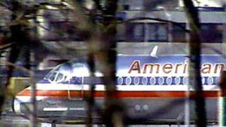 Записку с угрозой теракта на борту лайнера American Airlines написала стюардесса