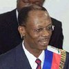 Бывший президент Гаити нашел убежище в ЮАР