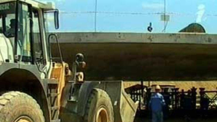 На автобане Киев-Одесса завершается монтаж мостов и путепроводов