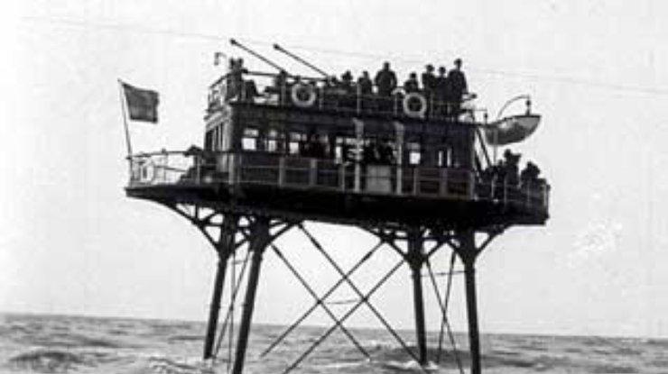 В XIX веке по подводным рельсам ходил на ногах электротрамвай