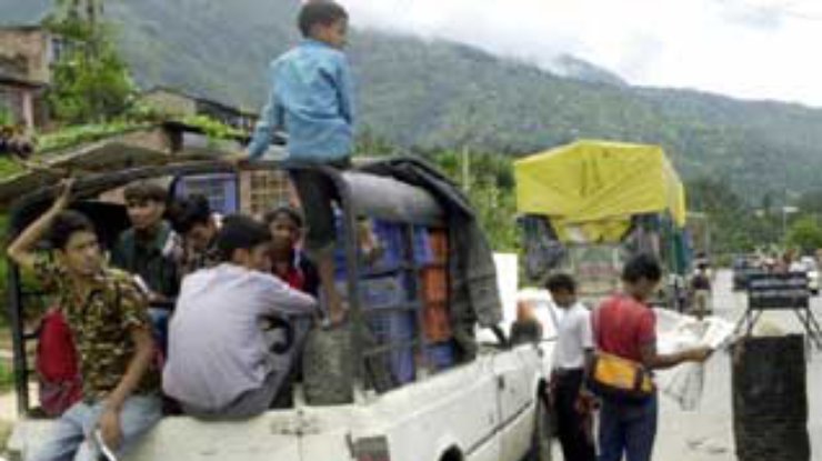Столица Непала блокирована боевиками