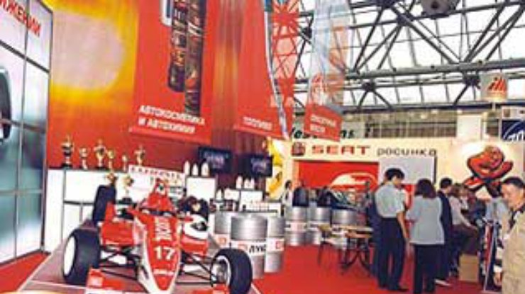В Москве открывается международная выставка "Мотор Шоу-2004"