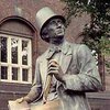 Кронпринц Дании и Роджер Мур представят программу празднования 200-летия Андерсена