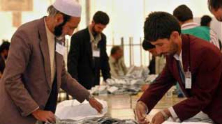 "Sunday Telegraph": Первые демократические президентские выборы в Афганистане обернулись хаосом