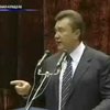 Янукович заявил в Луганске, что ему "мешают жить козлы"