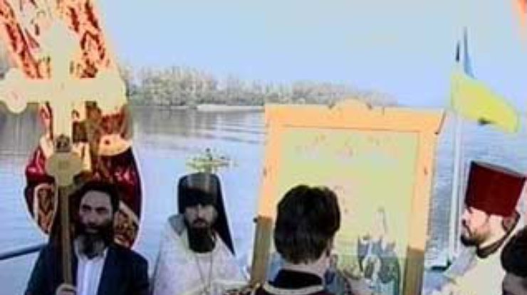 Священники Одесско-Измаильской епархии УПЦ, совершили чин освящения канала Дунай - Черное море