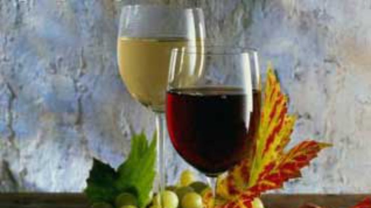 Красное вино борется с раком легких, белое - наоборот
