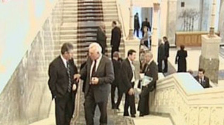 С политической реформой депутаты хотят успеть до второго тура