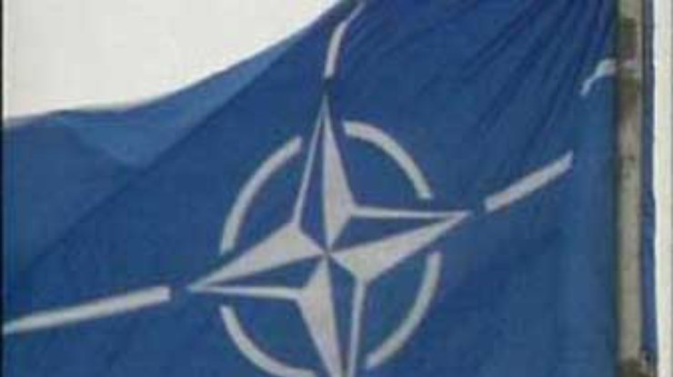 Подписан рабочий план Украина-НАТО на 2005 год