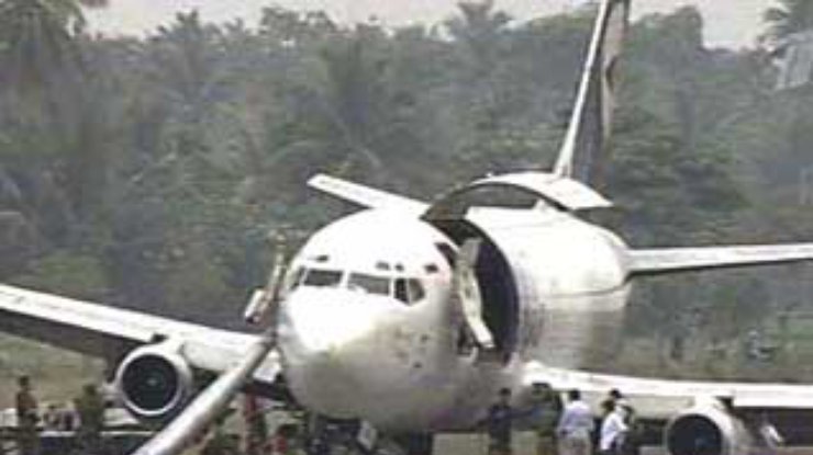 Из-за аварии Boeing-737 доставка грузов в индонезийскую провинцию Ачех приостановлена