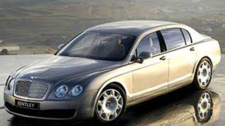 Компания Bentley распространила фотографии нового седана