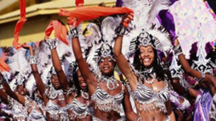 Бразильский карнавал: самба и... презервативы