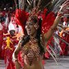 Карнавал в Рио-де-Жанейро выиграла школа самбы "Бейжа-флор"