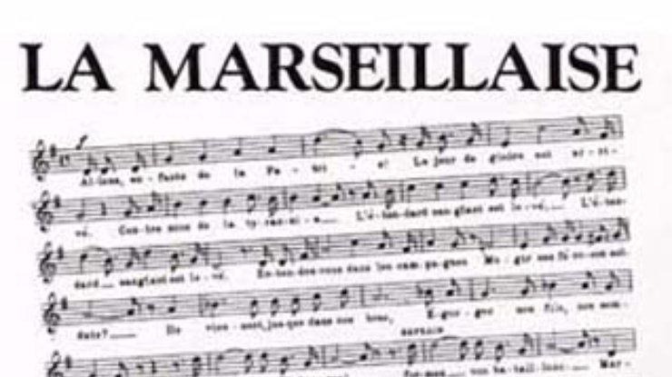 Французских школьников заставляют петь "Марсельезу"