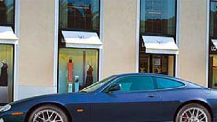 Jaguar показал специальную версию модели XK8
