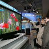Samsung представил самый большой в мире ЖК-телевизор