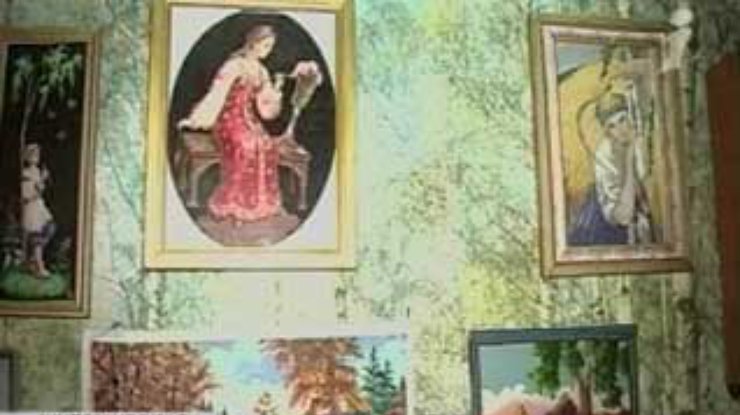 В Бердичеве появился мини-Эрмитаж с вышитыми репродукциями картин мировых мастеров