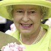 Около 900 британцев и иностранцев награждены королевой Елизоветой II в день ее рождения