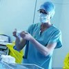 Хирургические инструменты обмывали гидравликами