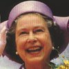 Елизавета II и ее сыновья подверглись критике за большие расходы на зарубежные поездки