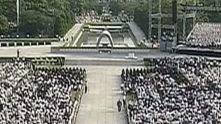 60-летие ядерной бомбардировки Хиросимы - в городе состоялась траурная церемония