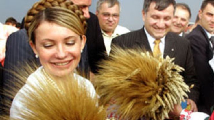 Тимошенко думает, идти ли на свадьбу дочери