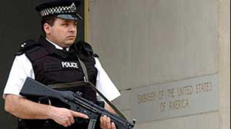 Британская полиция пересматривает возможность стрельбы на поражение
