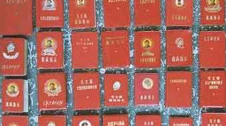 Цитатник Мао стал бестселлером на Тайване