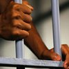 Компьютеры раньше срока выпустили преступников из тюрем