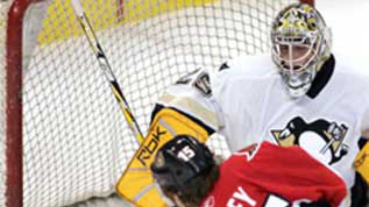 НХЛ: "Питтсбург" сумел одержать первую победу в сезоне, проигрывая 0:4
