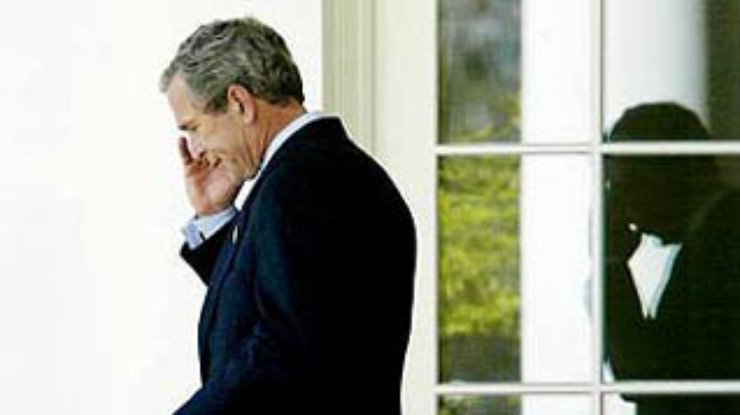 Рейтинг Буша упал до самой низкой отметки - 37%