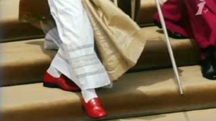 Папа Римский Бенедикт XVI оказался модником