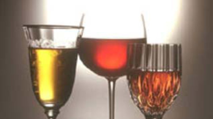 Новогоднее предупреждение: форма бокала влияет на количество выпитого