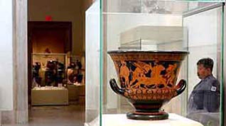 Одну из самых знаменитых античных ваз вернут Италии