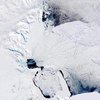 Антарктика ежегодно теряет 152 кубических километра льда