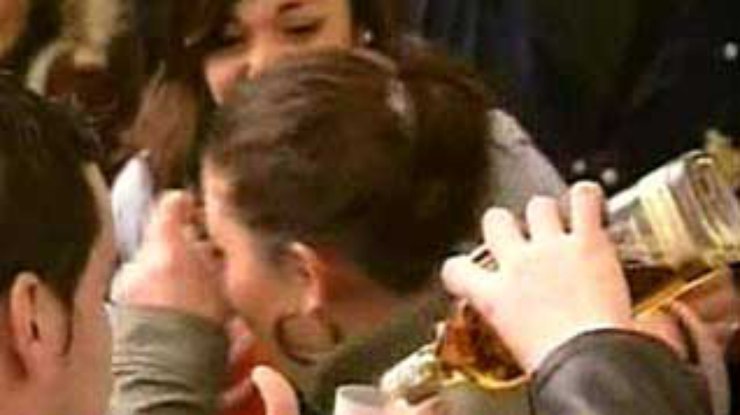 В Барселоне 70 человек пострадали во время большой пьянки