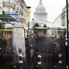 Акции протеста против "договора первого найма" во Франции. Задержаны 420 человек