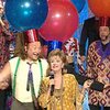 Раскрыты секреты жизни "секты российских юмористов"